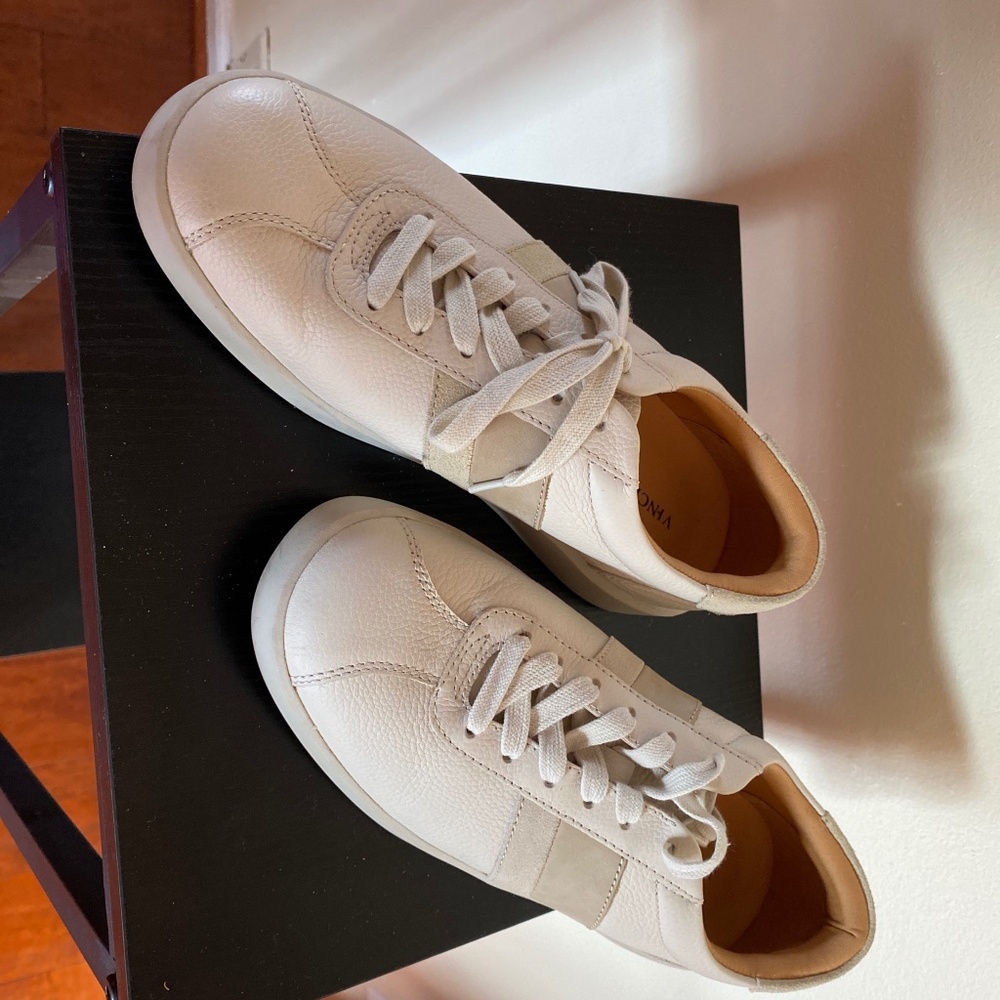 Men’s leather Vince Camuto sneaker